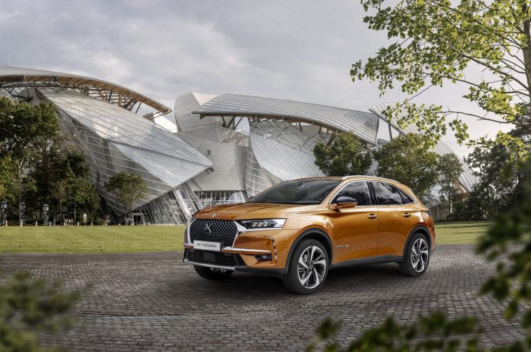DS 7 Crossback nuovo allestimento Prestige: immagini ufficiali