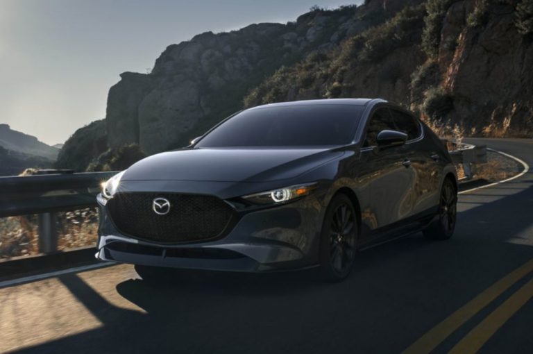 Mazda 3 Turbo 2021: immagini ufficiali