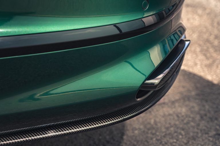 Bentley Flying Spur 2020, nuovi accessori: immagini ufficiali