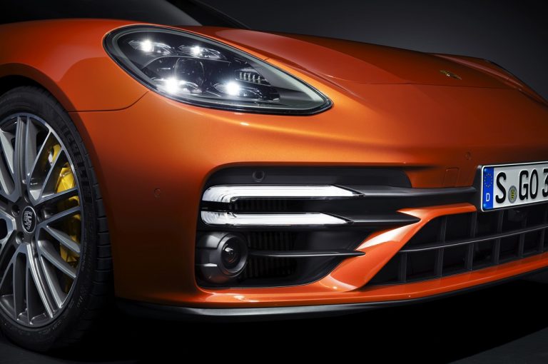 Porsche Panamera 2021: immagini ufficiali