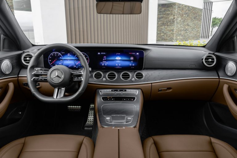 Mercedes Classe E restyling: primo contatto