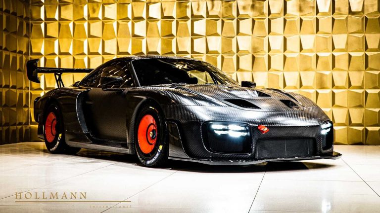 Porsche 935 in fibra di carbonio: immagini ufficiali