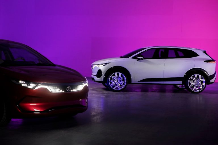 Izera by ElectroMobility Poland e Torino Design: immagini ufficiali