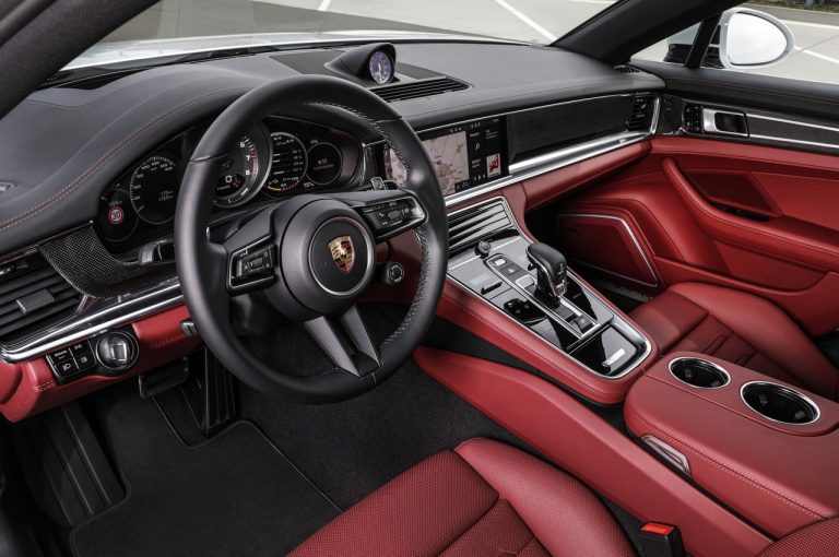 Porsche Panamera 2021: immagini ufficiali