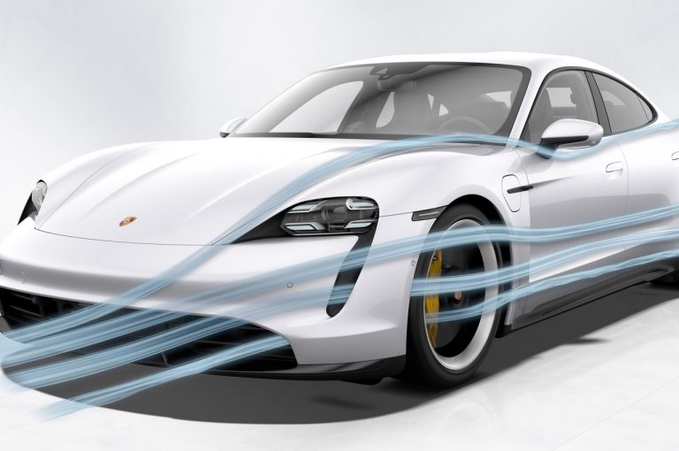 Porsche Taycan 2021: immagini ufficiali