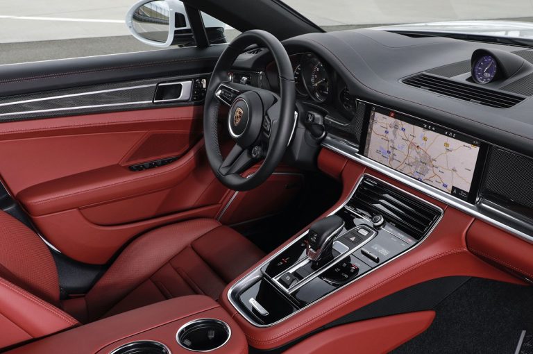 Porsche Panamera 2021: immagini ufficiali