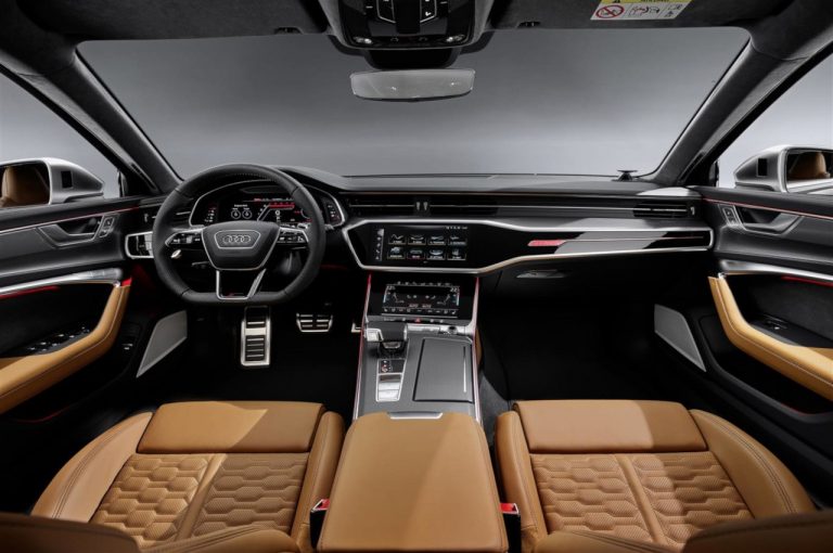 Audi, aggiornamenti 2021 alle dotazioni della gamma sportiva