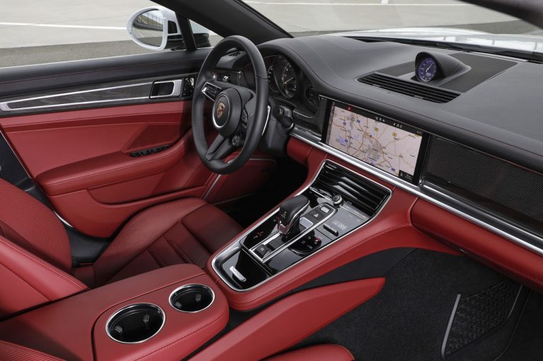 Porsche Panamera 2021: immagini ufficiali