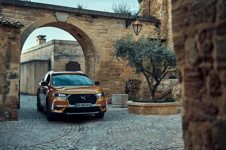 DS 7 Crossback nuovo allestimento Prestige: immagini ufficiali
