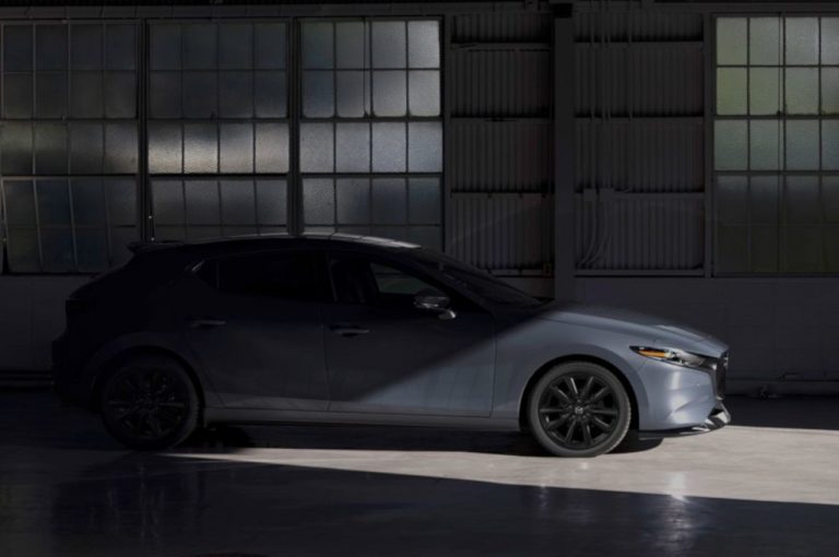 Mazda 3 Turbo 2021: immagini ufficiali