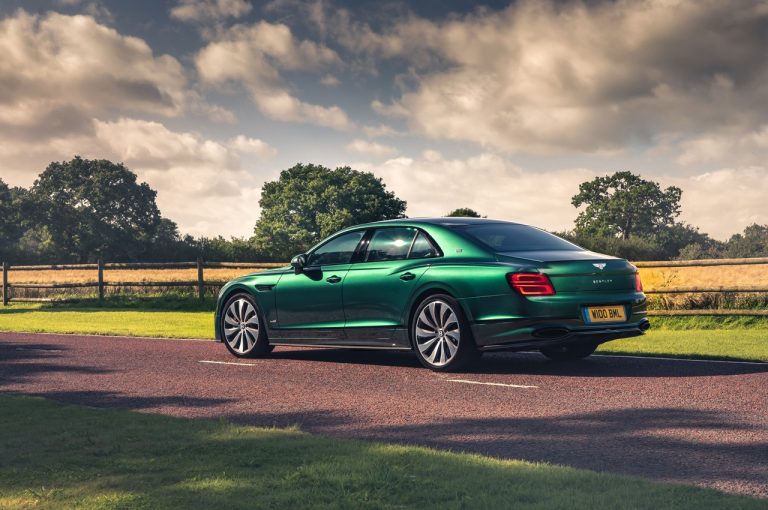 Bentley Flying Spur 2020, nuovi accessori: immagini ufficiali