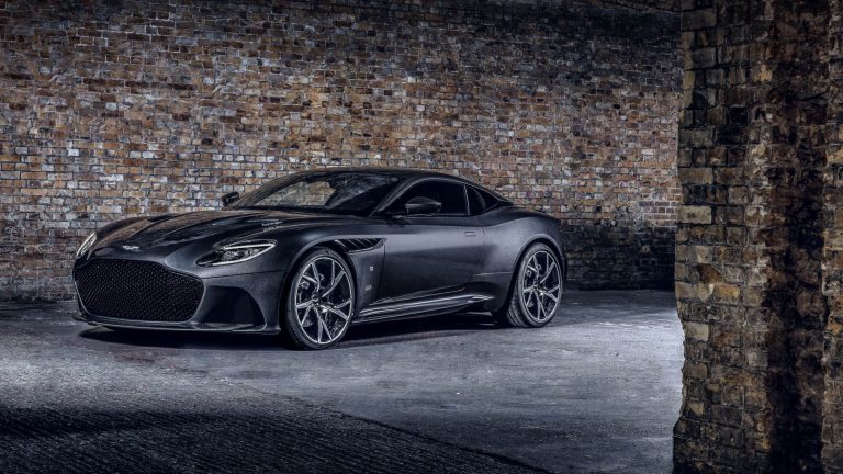 Aston Martin Vantage 007 Edition e DBS Superleggera 007: immagini ufficiali