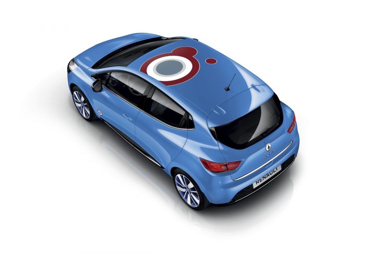 Renault Clio 1990-2020: cinque generazioni nelle immagini