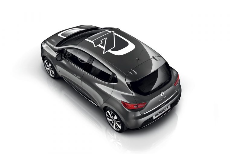 Renault Clio 1990-2020: cinque generazioni nelle immagini