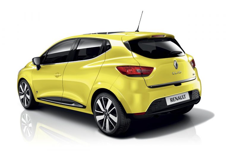 Renault Clio 1990-2020: cinque generazioni nelle immagini