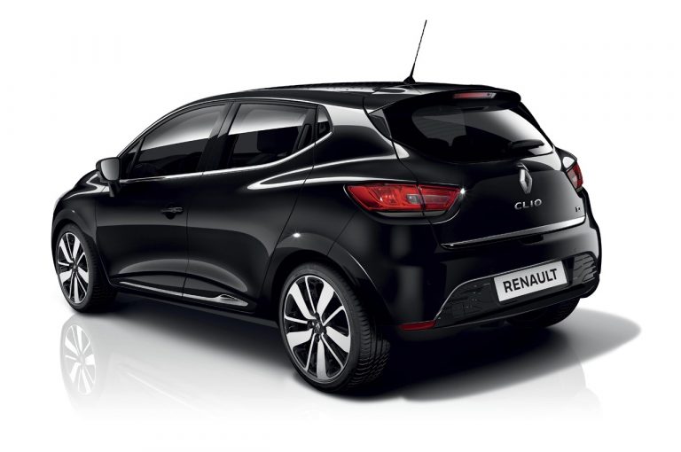 Renault Clio 1990-2020: cinque generazioni nelle immagini