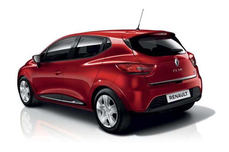 Renault Clio 1990-2020: cinque generazioni nelle immagini