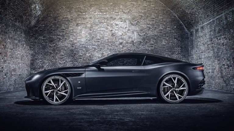 Aston Martin Vantage 007 Edition e DBS Superleggera 007: immagini ufficiali