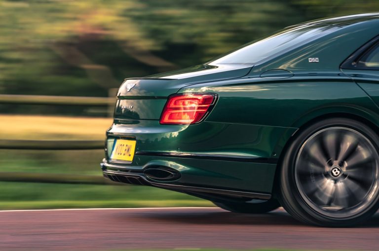 Bentley Flying Spur 2020, nuovi accessori: immagini ufficiali