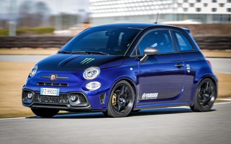 Abarth 595 Scorpioneoro e 595 Monster Energy Yamaha