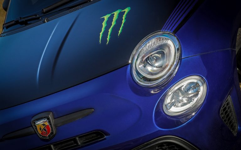 Abarth 595 Scorpioneoro e 595 Monster Energy Yamaha