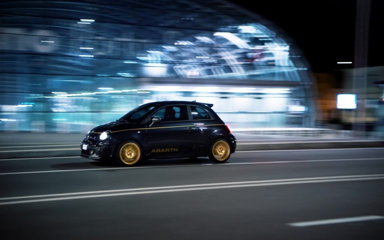 Abarth 595 Scorpioneoro e 595 Monster Energy Yamaha