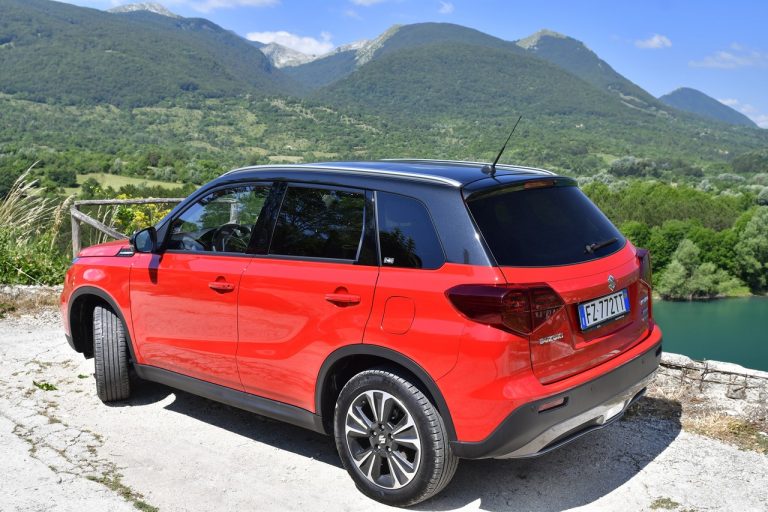Suzuki Vitara 1.4 Boosterjet Hybrid AllGrip: la prova su strada