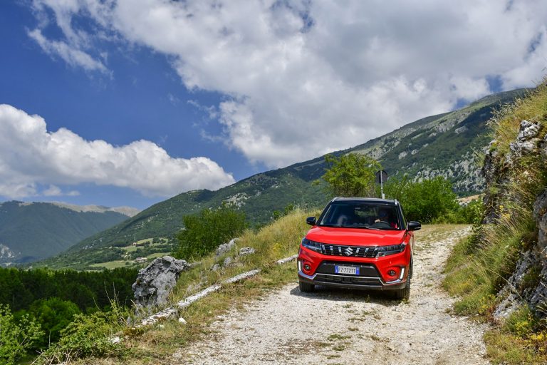 Suzuki Vitara 1.4 Boosterjet Hybrid AllGrip: la prova su strada