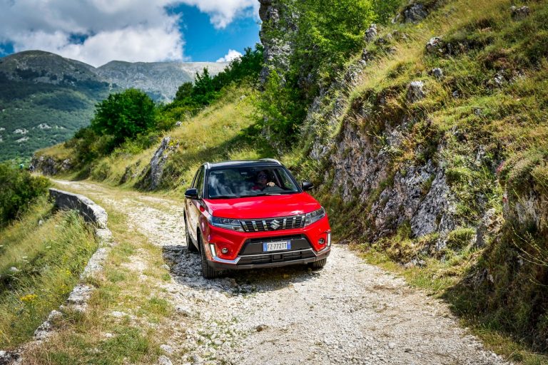 Suzuki Vitara 1.4 Boosterjet Hybrid AllGrip: la prova su strada