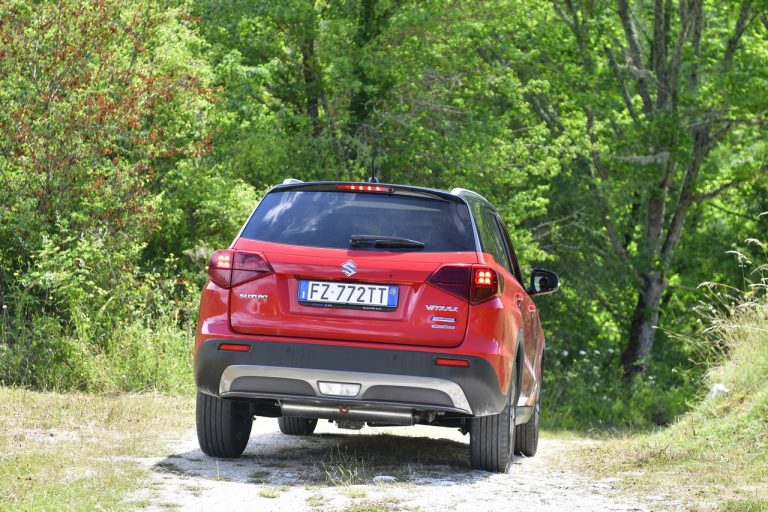 Suzuki Vitara 1.4 Boosterjet Hybrid AllGrip: la prova su strada