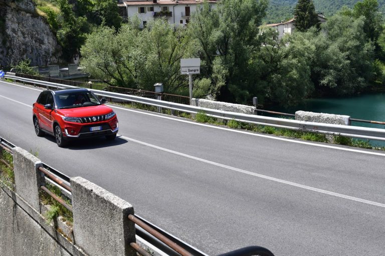 Suzuki Vitara 1.4 Boosterjet Hybrid AllGrip: la prova su strada