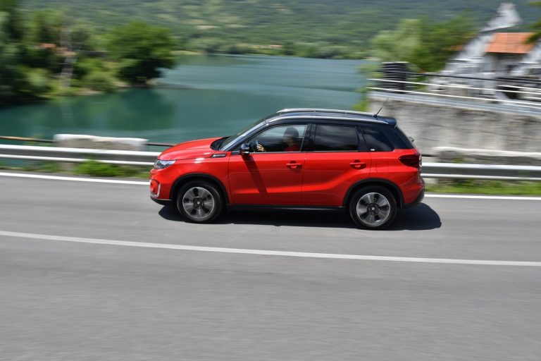 Suzuki Vitara 1.4 Boosterjet Hybrid AllGrip: la prova su strada