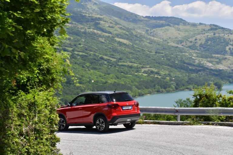 Suzuki Vitara 1.4 Boosterjet Hybrid AllGrip: la prova su strada