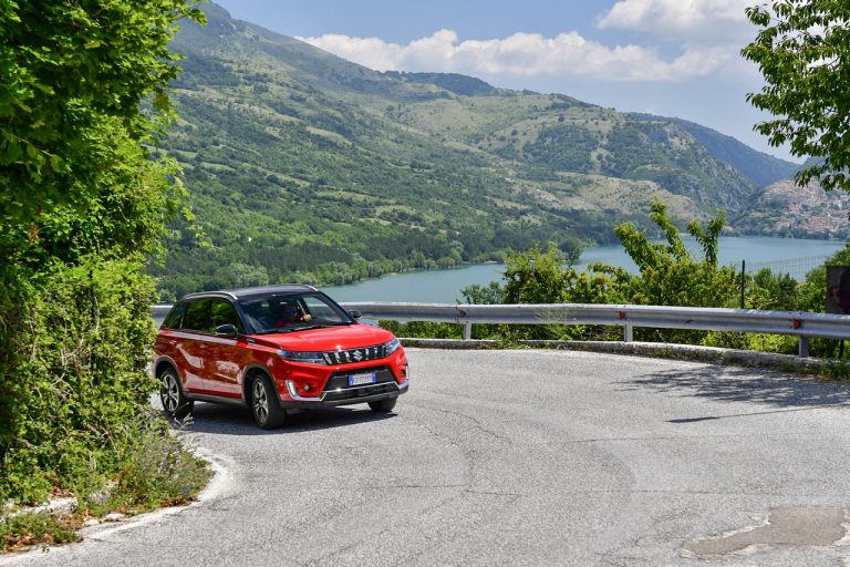 Suzuki Vitara 1.4 Boosterjet Hybrid AllGrip: la prova su strada