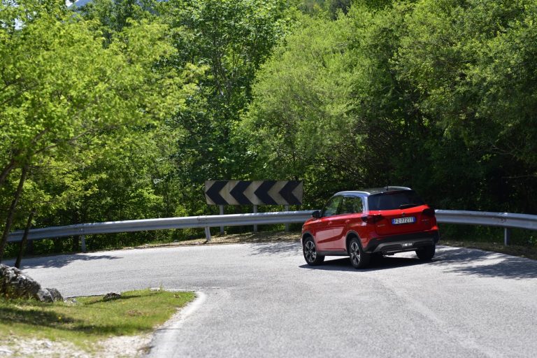 Suzuki Vitara 1.4 Boosterjet Hybrid AllGrip: la prova su strada