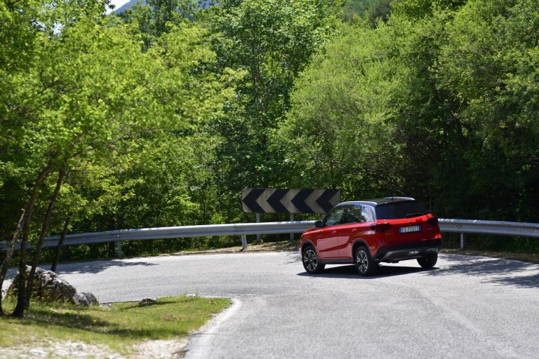 Suzuki Vitara 1.4 Boosterjet Hybrid AllGrip: la prova su strada