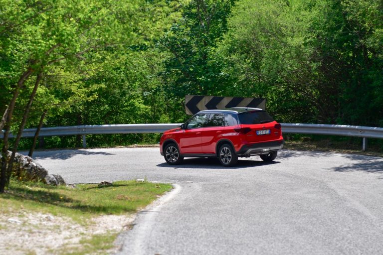 Suzuki Vitara 1.4 Boosterjet Hybrid AllGrip: la prova su strada