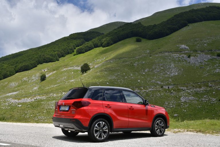 Suzuki Vitara 1.4 Boosterjet Hybrid AllGrip: la prova su strada