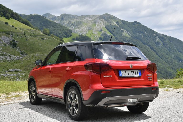 Suzuki Vitara 1.4 Boosterjet Hybrid AllGrip: la prova su strada