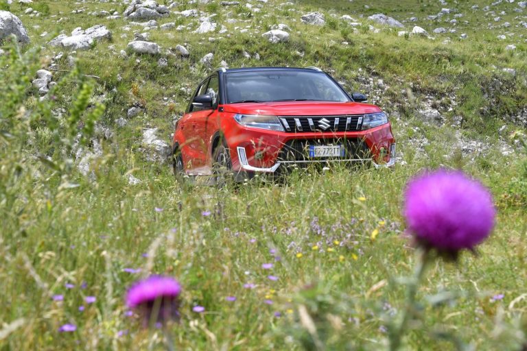 Suzuki Vitara 1.4 Boosterjet Hybrid AllGrip: la prova su strada