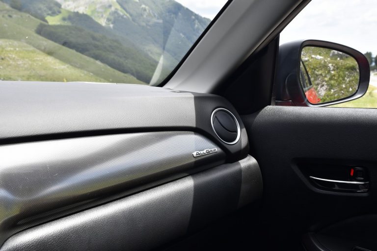 Suzuki Vitara 1.4 Boosterjet Hybrid AllGrip: la prova su strada