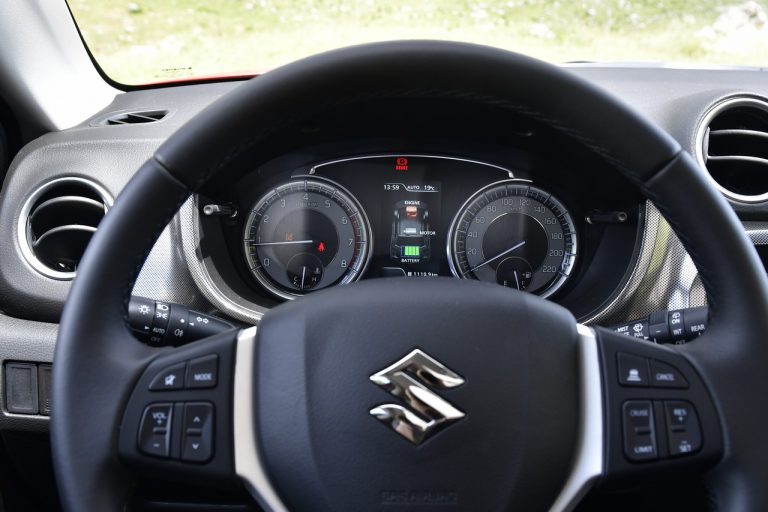 Suzuki Vitara 1.4 Boosterjet Hybrid AllGrip: la prova su strada