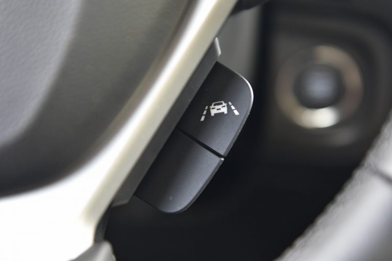 Suzuki Vitara 1.4 Boosterjet Hybrid AllGrip: la prova su strada