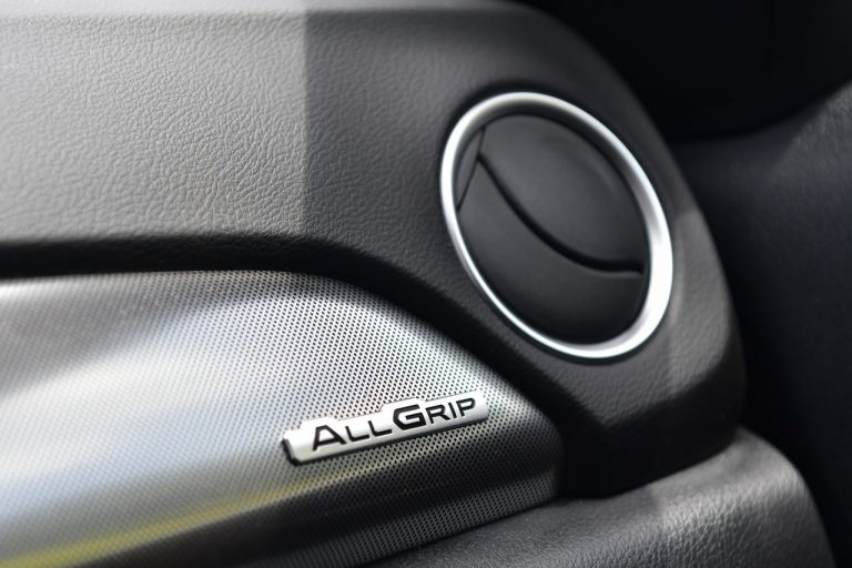Suzuki Vitara 1.4 Boosterjet Hybrid AllGrip: la prova su strada