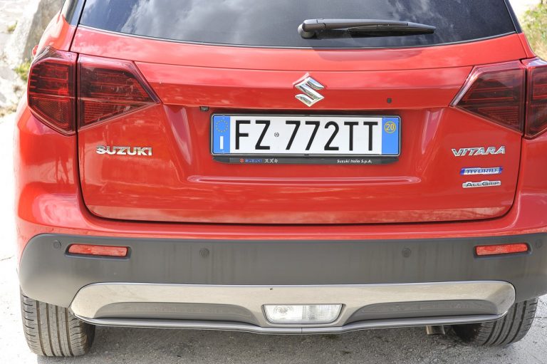 Suzuki Vitara 1.4 Boosterjet Hybrid AllGrip: la prova su strada