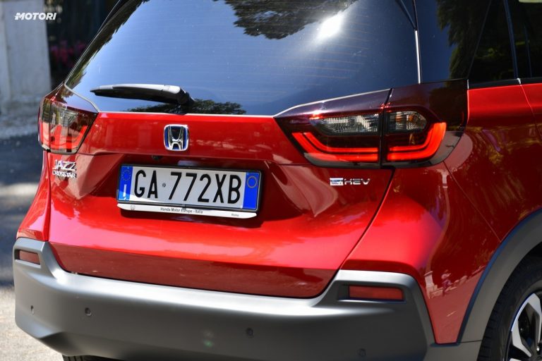 Honda Jazz Crosstar 1.5 Hev eCVT: prima prova
