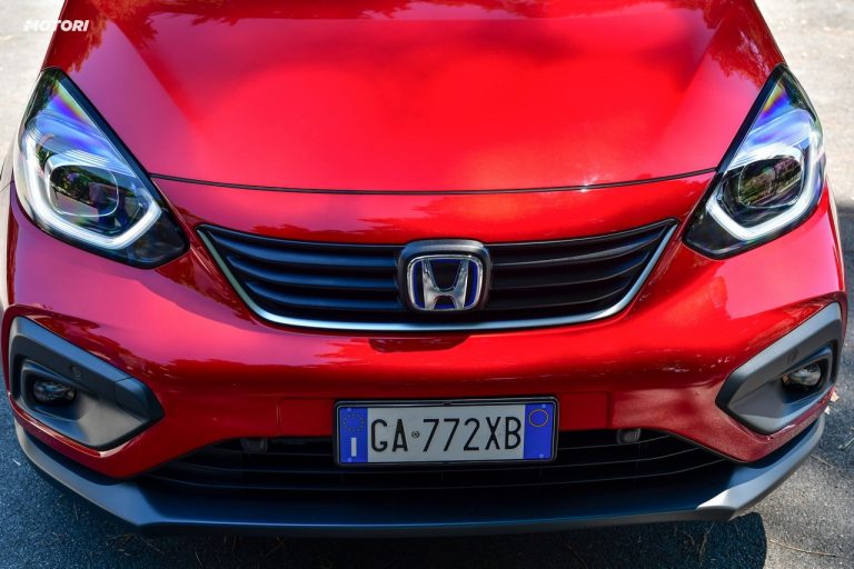 Honda Jazz Crosstar 1.5 Hev eCVT: prima prova