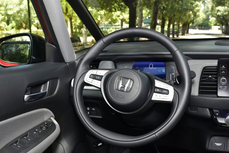 Honda Jazz Crosstar 1.5 Hev eCVT: prima prova