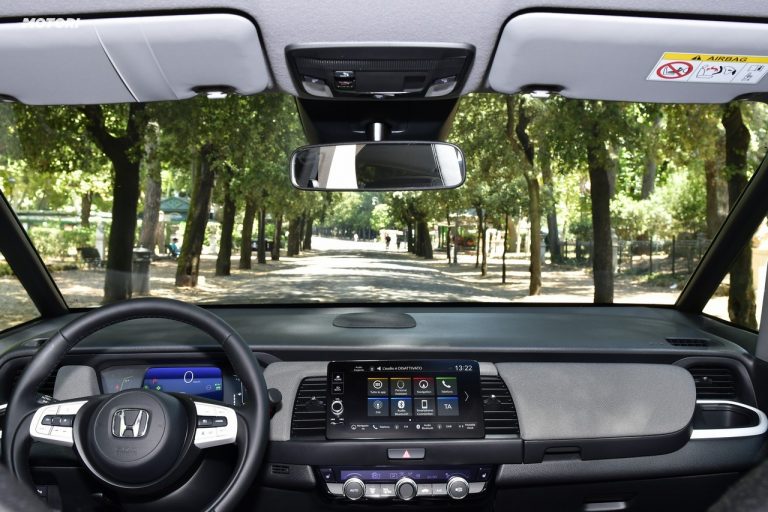 Honda Jazz Crosstar 1.5 Hev eCVT: prima prova
