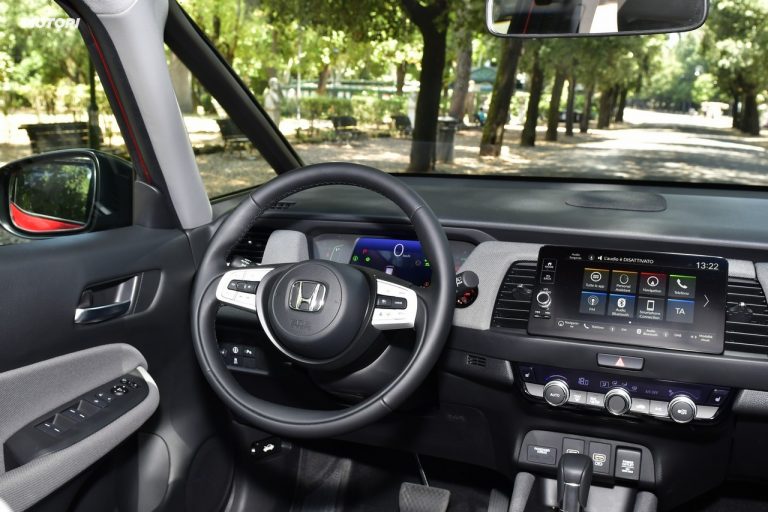 Honda Jazz Crosstar 1.5 Hev eCVT: prima prova